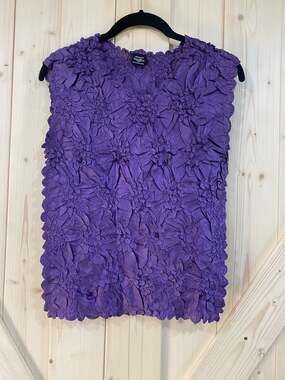 NWOT ORIGAMI Magic Scarf Purple Crinkle Textured Sleeveless Tank Top One Size